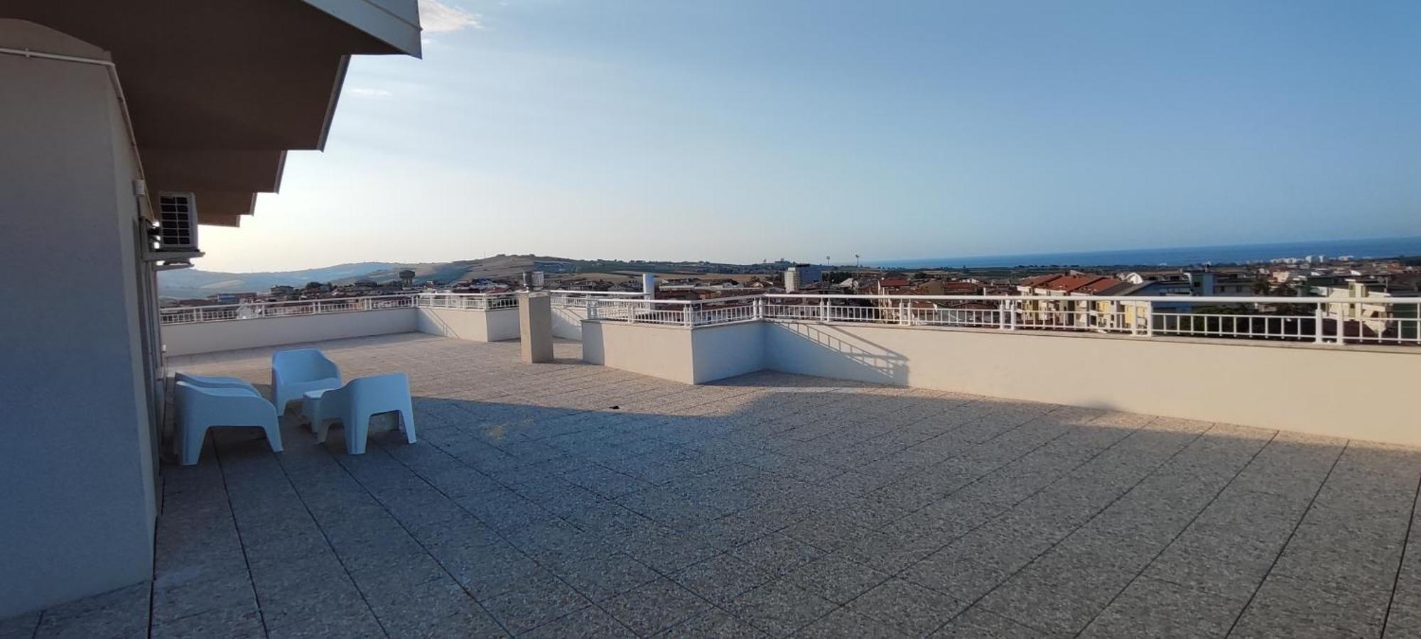 Apartamento Attico Le Rose San Salvo Exterior foto
