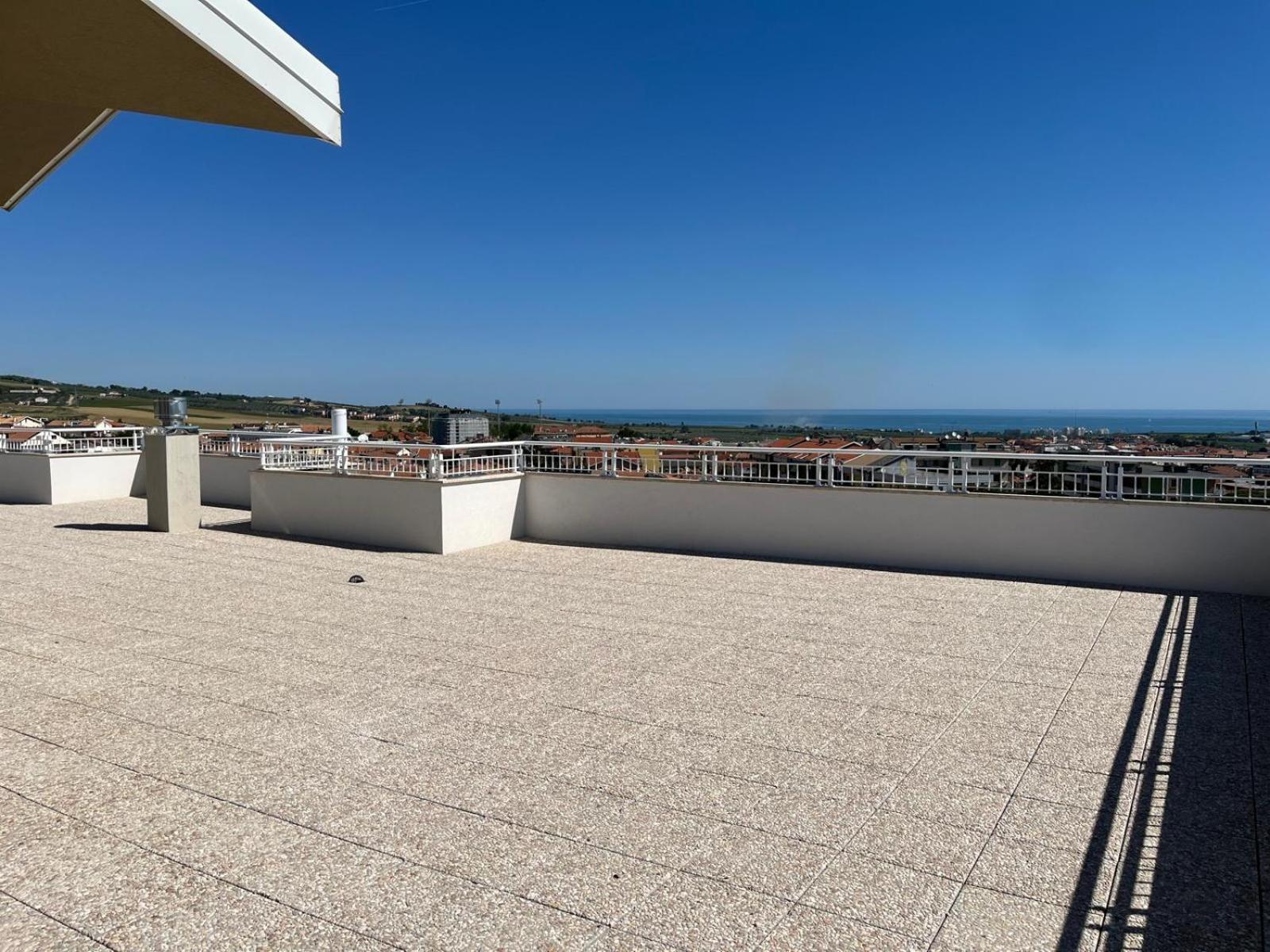 Apartamento Attico Le Rose San Salvo Exterior foto